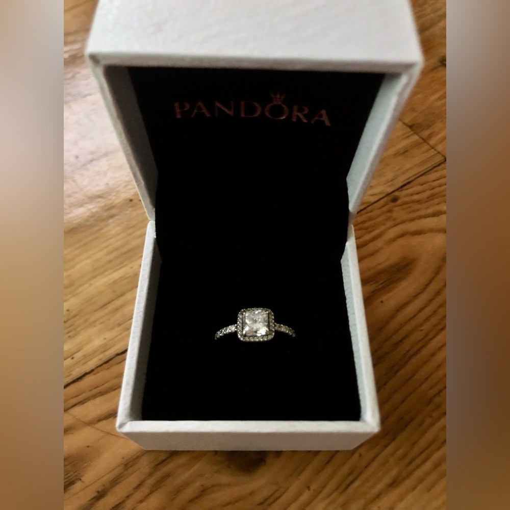 Timeless Elegance Pandora Ring!! - image 2